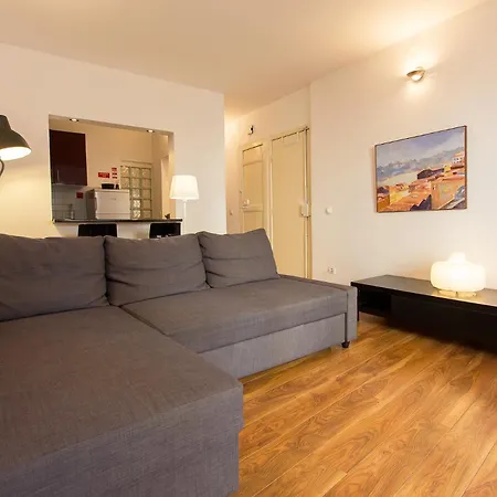 Typical Tailor Made Flat In Central Graca-3